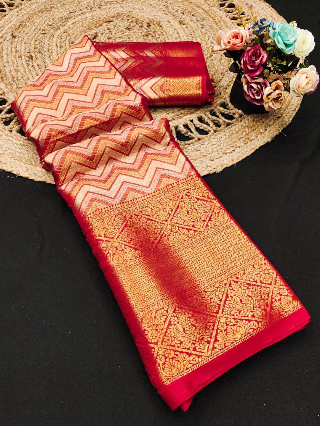 

Mitera Women Sarees, Orange