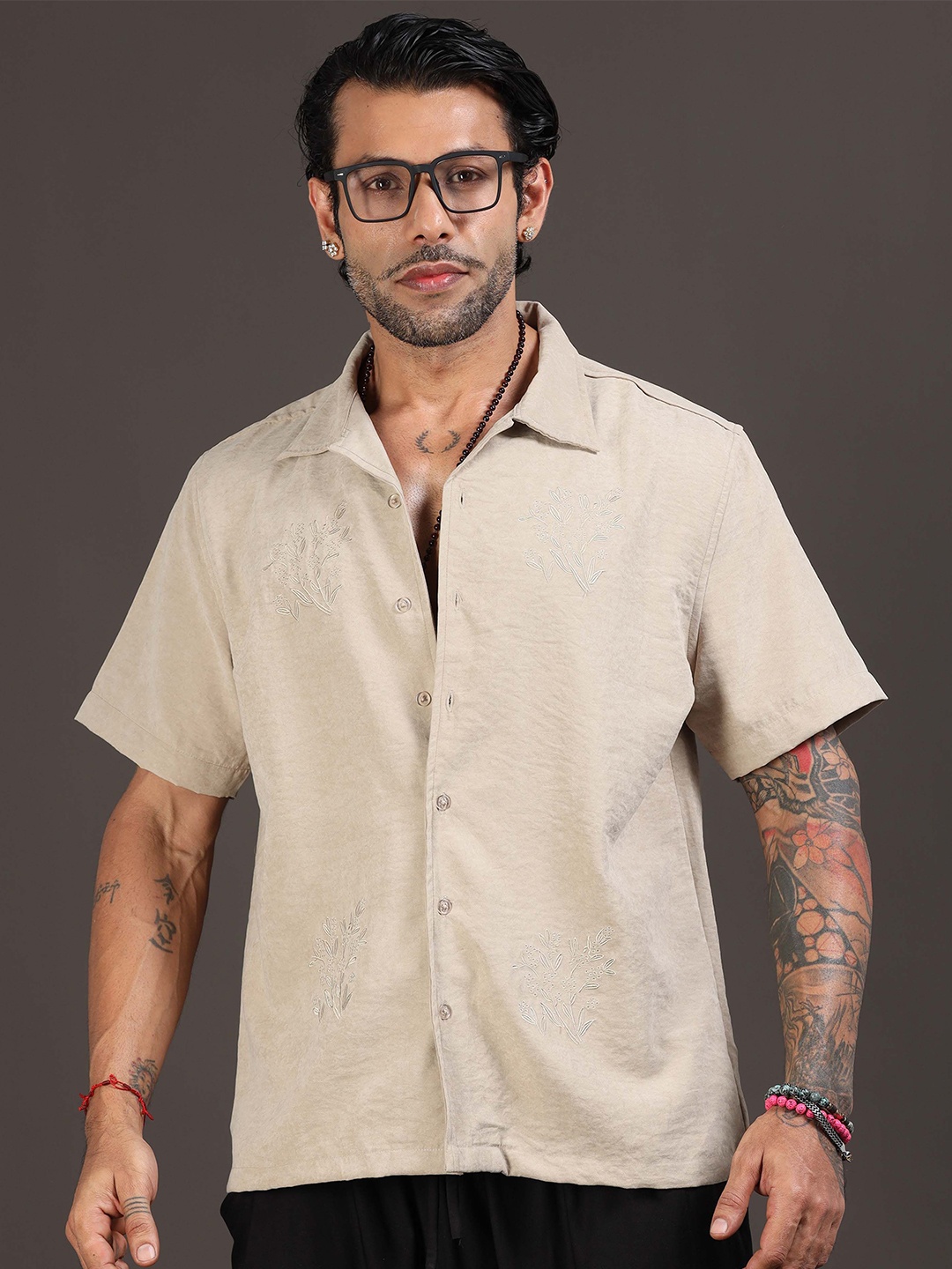 

Italian Colony Men Original Opaque Casual Shirt, Beige