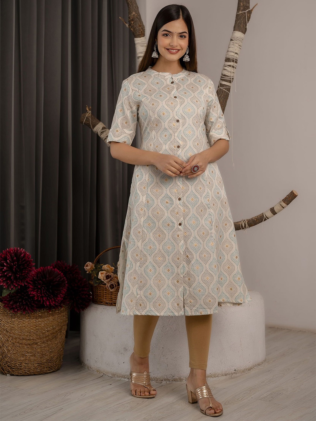 

TRIVEDI Cotton Printed A-Line Mandarin Collar Kurta, Cream