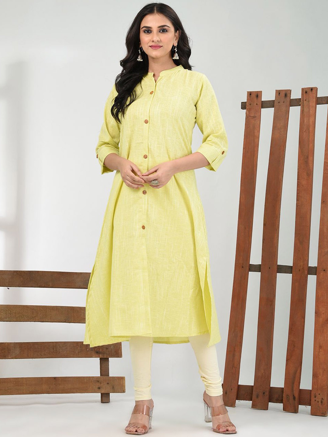 

Charukriti Abstract Printed Mandarin Collar Cotton A-Line Kurta, Yellow