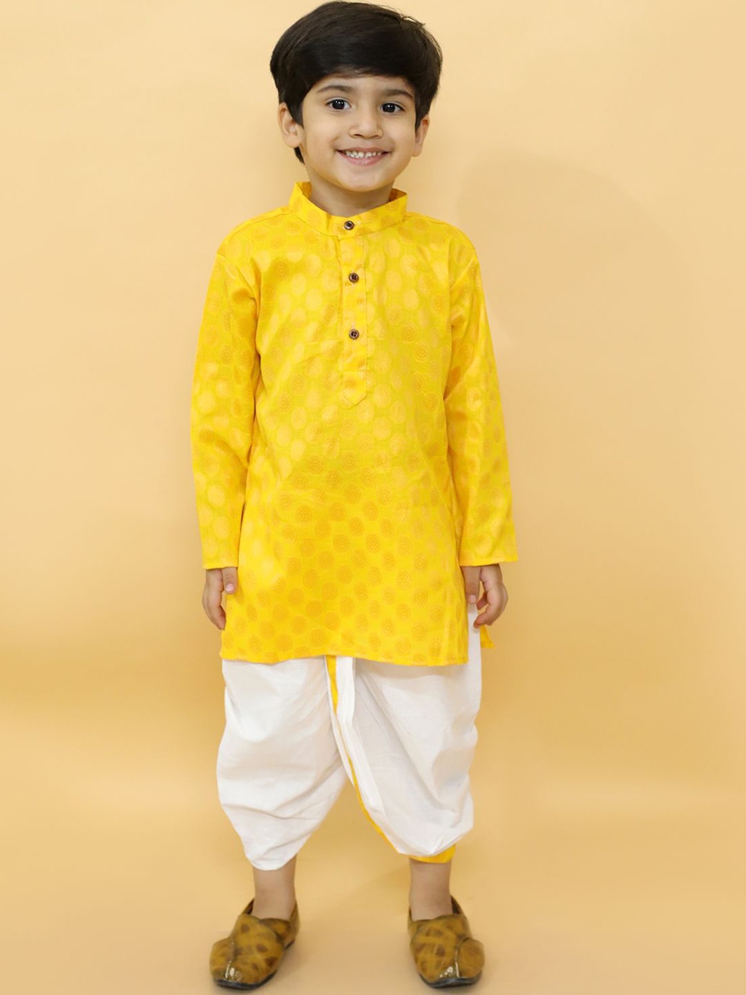 

MoMaa Boys Ethnic Motifs Printed Regular Pure Cotton Kurta with Dhoti Pants, Yellow