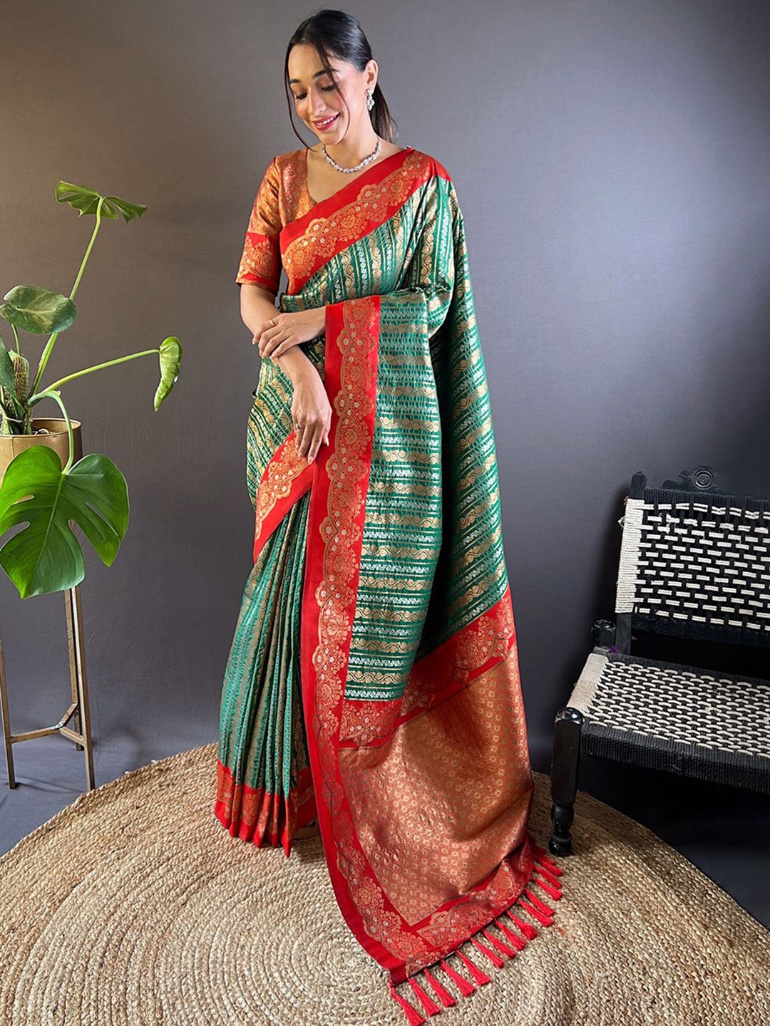 

all about you Woven Design Zari Silk Blend Banarasi Saree, Green