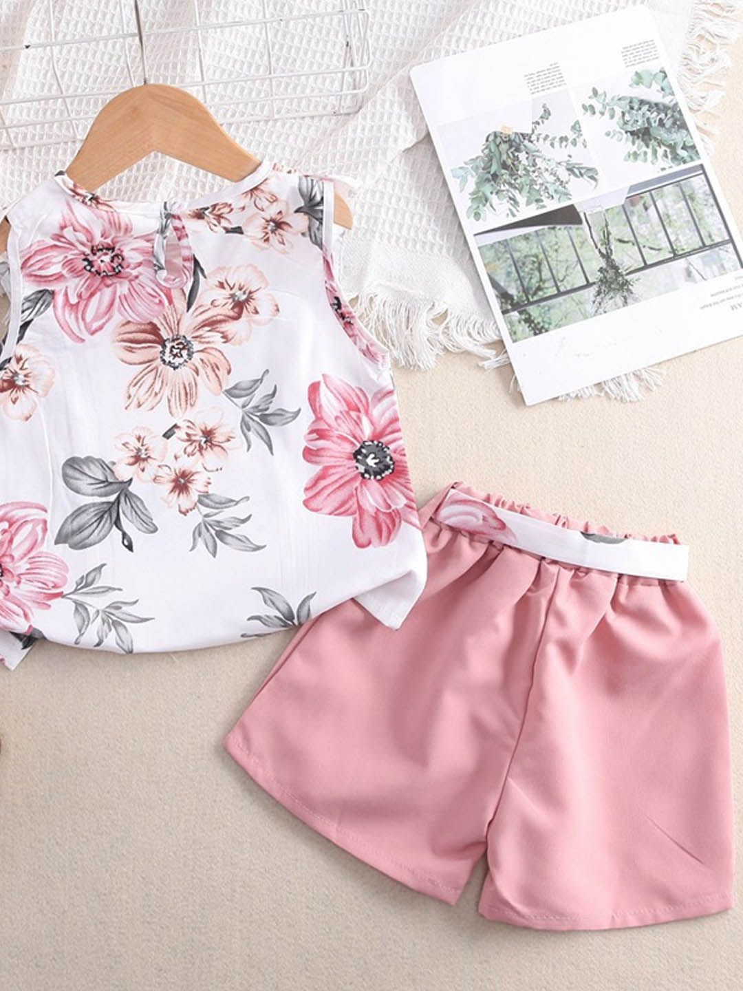

Xsole Girls Floral Printed Top With Shorts, White