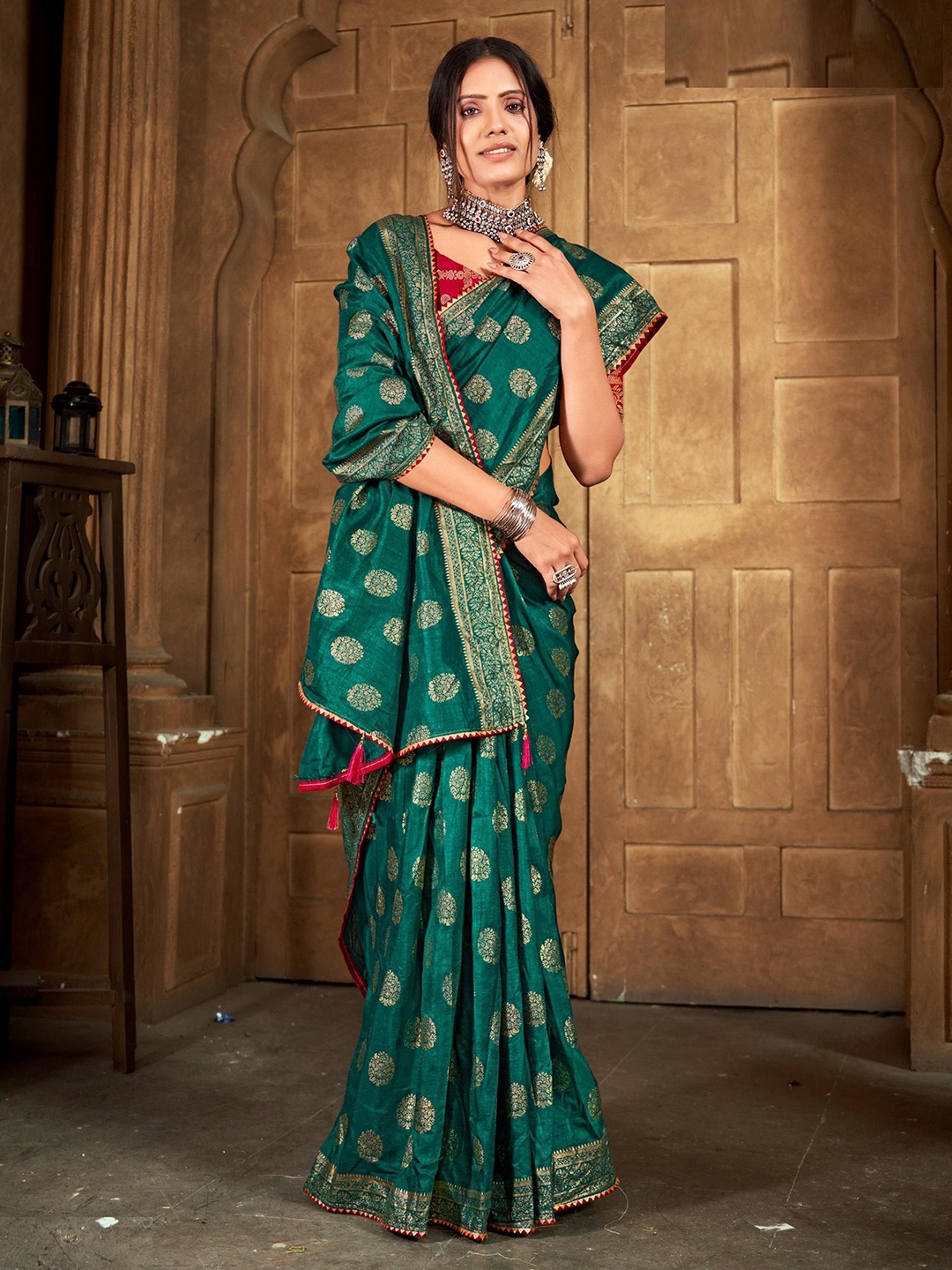 

Reboot Fashions Floral Zari Silk Blend Bhagalpuri Saree, Teal