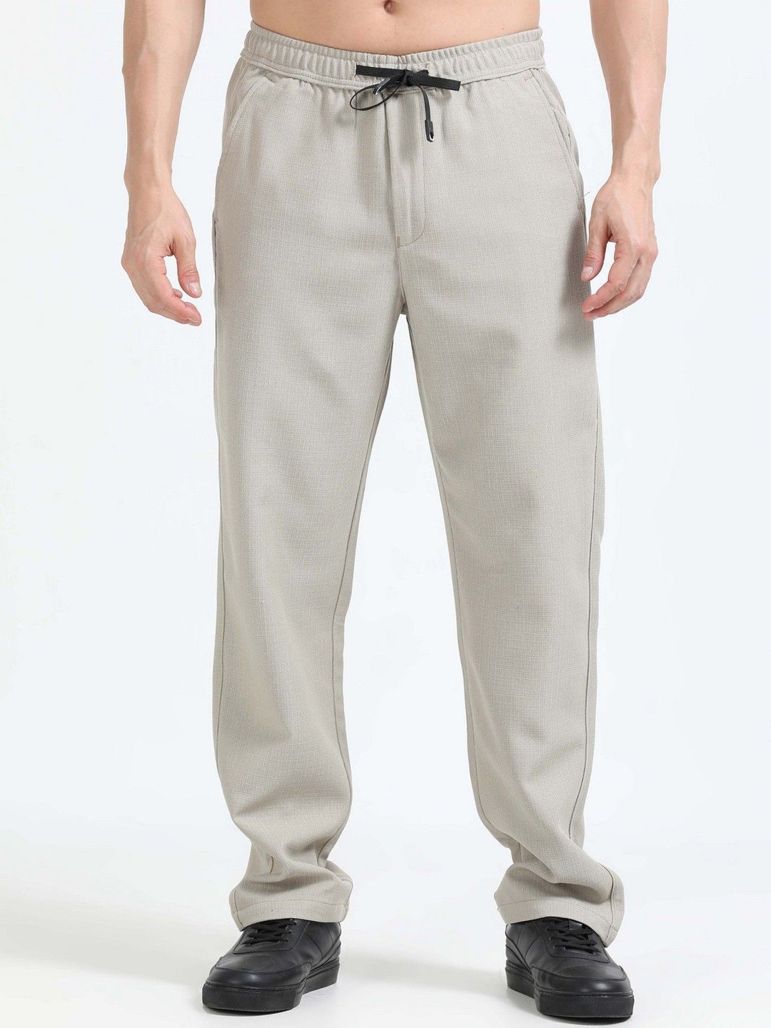 

THE BEETEL HOUSE Men Relaxed Fit Lazy Linen Traveller Trousers, Beige