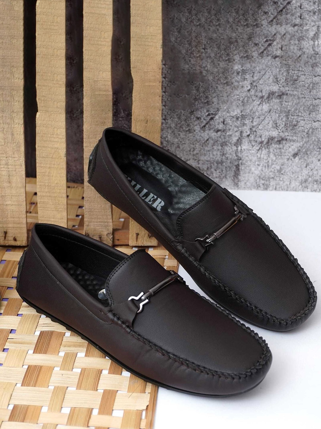 

Killer Men Perforations Loafers, Brown