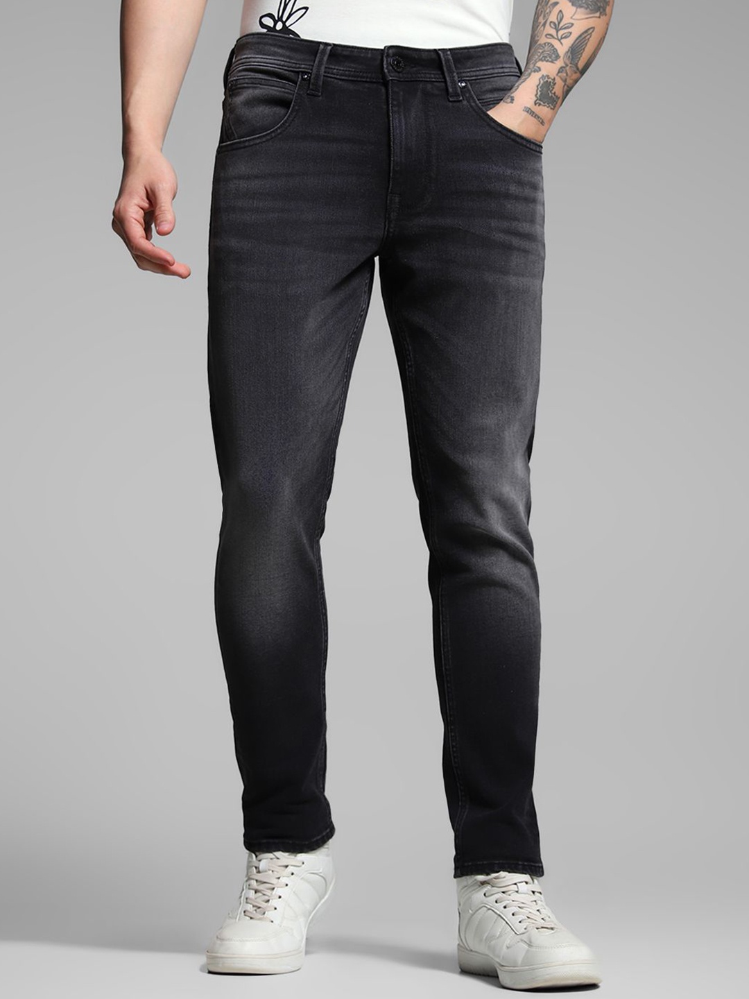 

Jack & Jones Men Slim Fit Low-Rise Light Fade Stretchable Jeans, Black