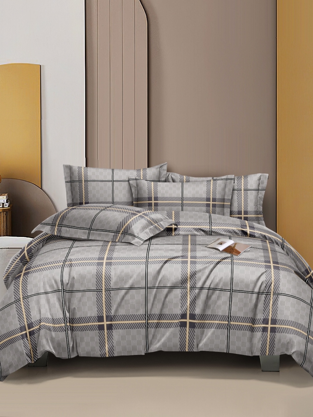 

Ariana Grey Geometric 140 TC Queen Bedsheet with 2 Pillow Covers