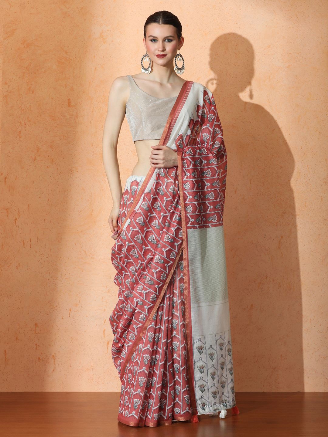 

Jaipur Kurti Floral Saree, Red