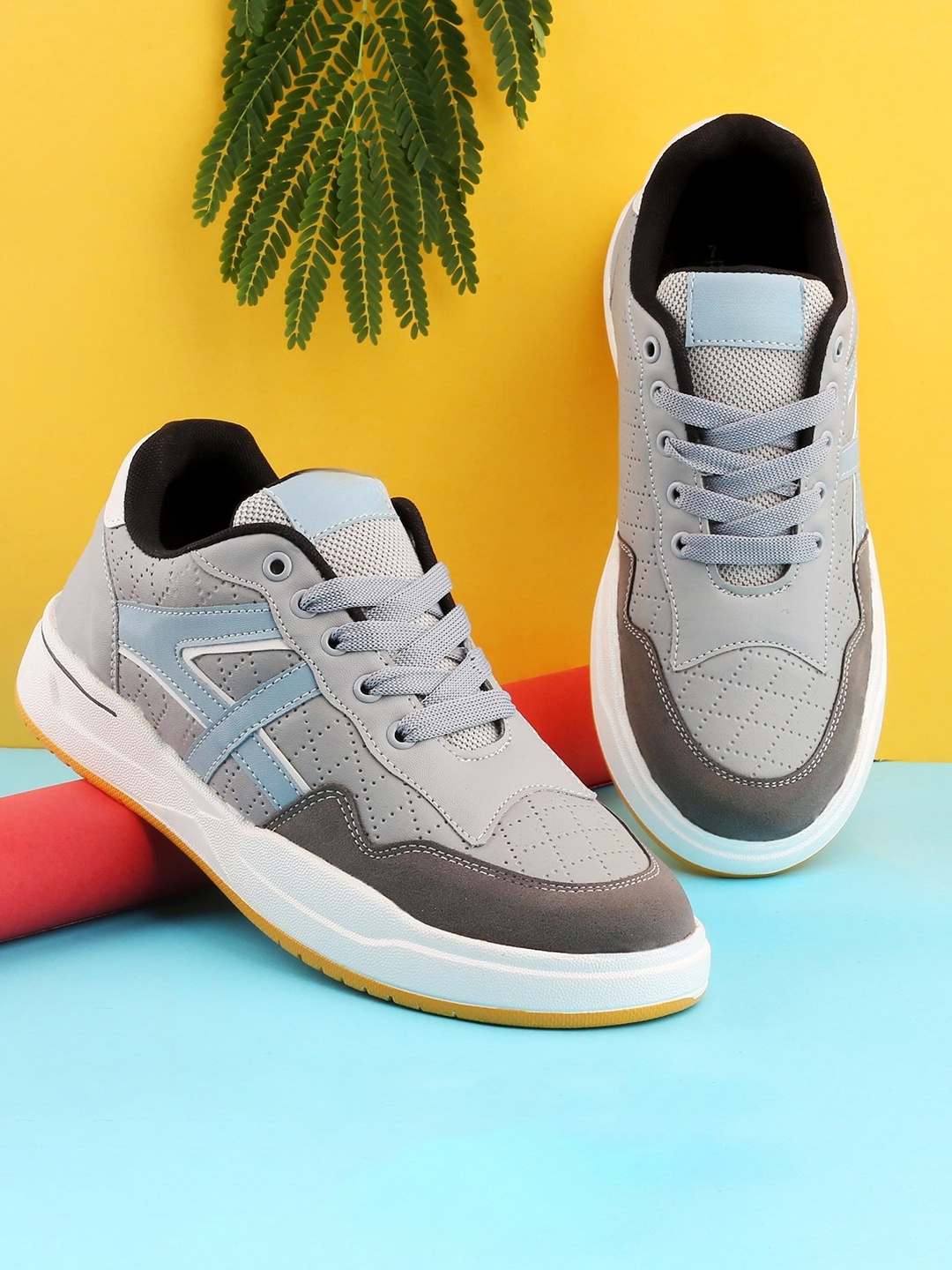

riffway Men Colourblocked Sneakers, Grey