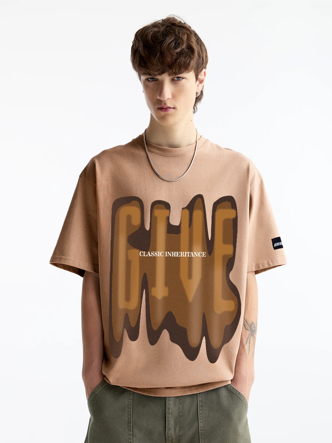 

UNRL Men Printed Drop-Shoulder Sleeves Oversized T-shirt, Brown