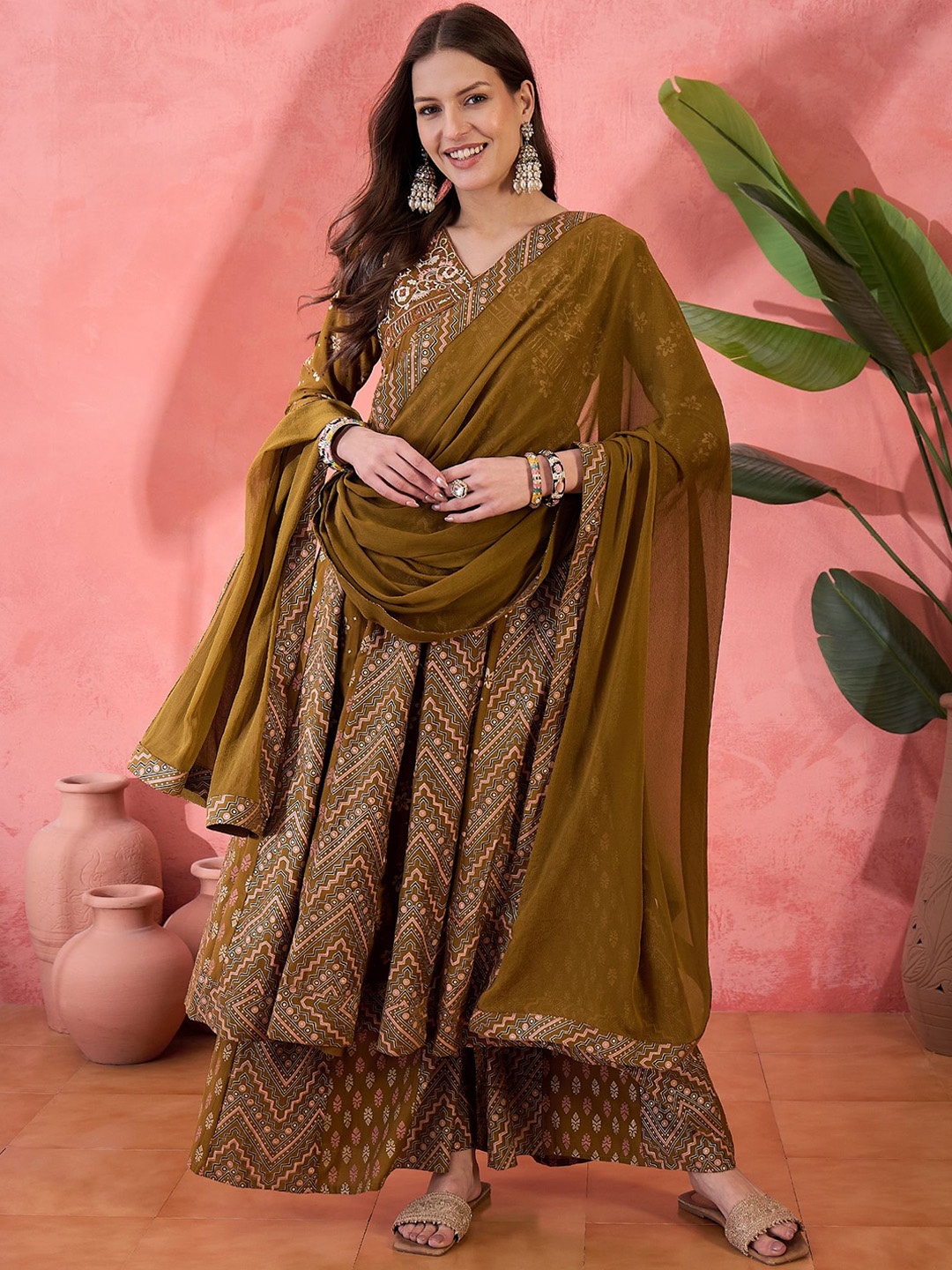 

Sangria Self Design Anarkali Kurta Set With Dupatta, Mustard