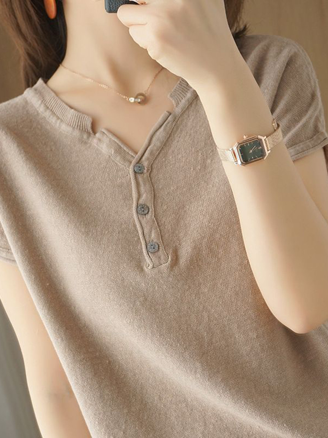 

StyleCast Women V-Neck T-shirt, Beige
