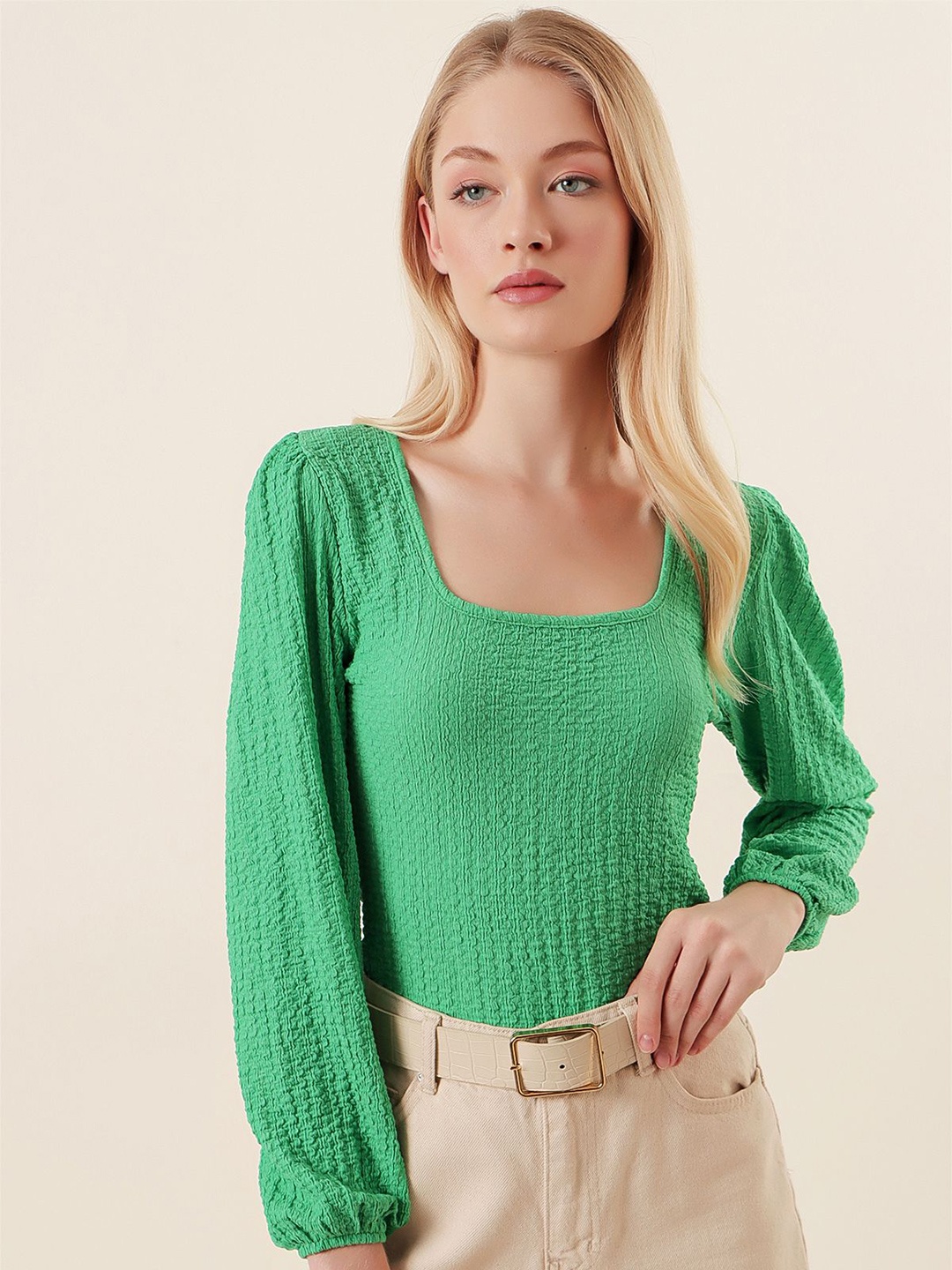 

BIGDART Puff Sleeve Top, Na