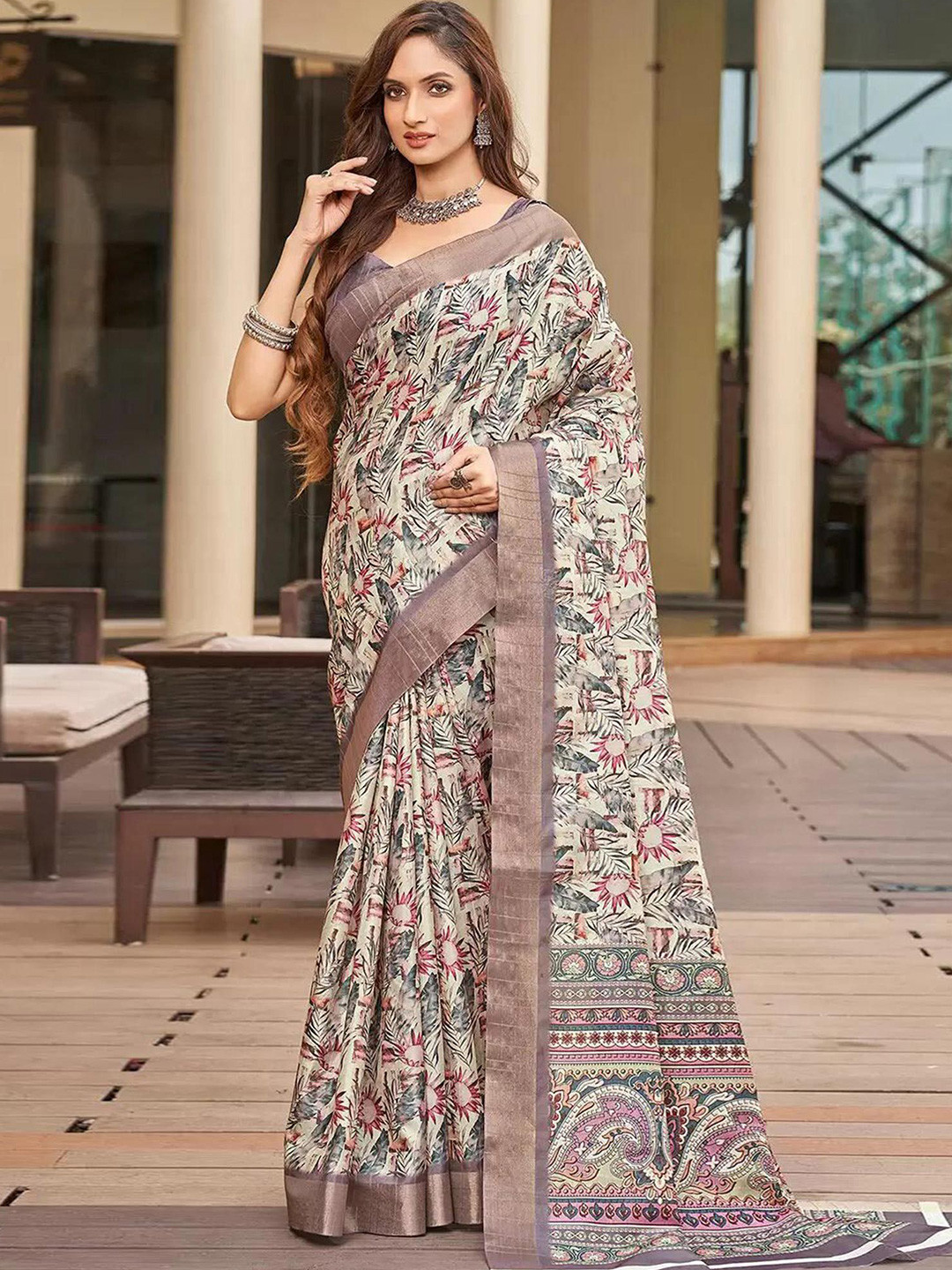 

vj fashion Floral Silk Blend Saree, Beige