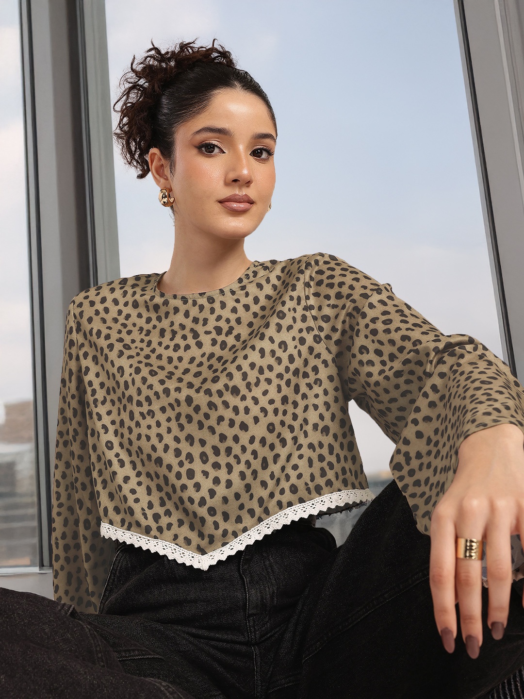 

glitchez Dipped Hem Animal Print Crochet Detail Crop Top, Brown