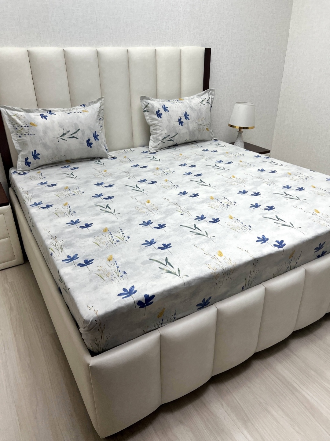 

Pure Decor Off White & Blue Floral 180 TC King Bedsheet with 2 Pillow Covers