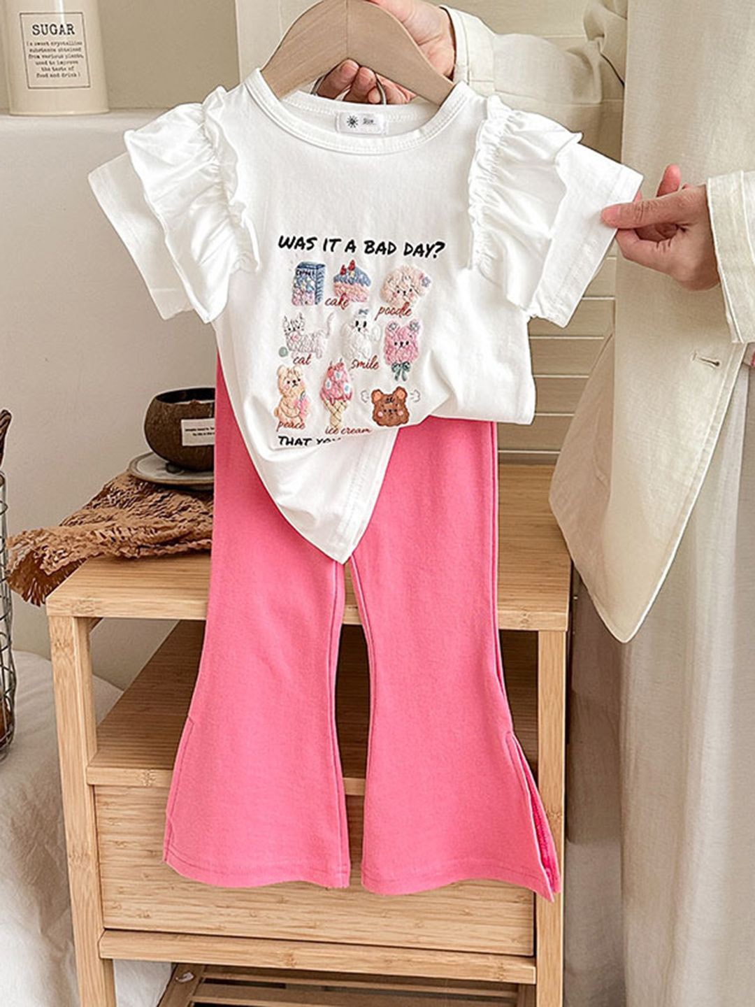 

YK Girls Printed Top With Trouser Clothing Set, White