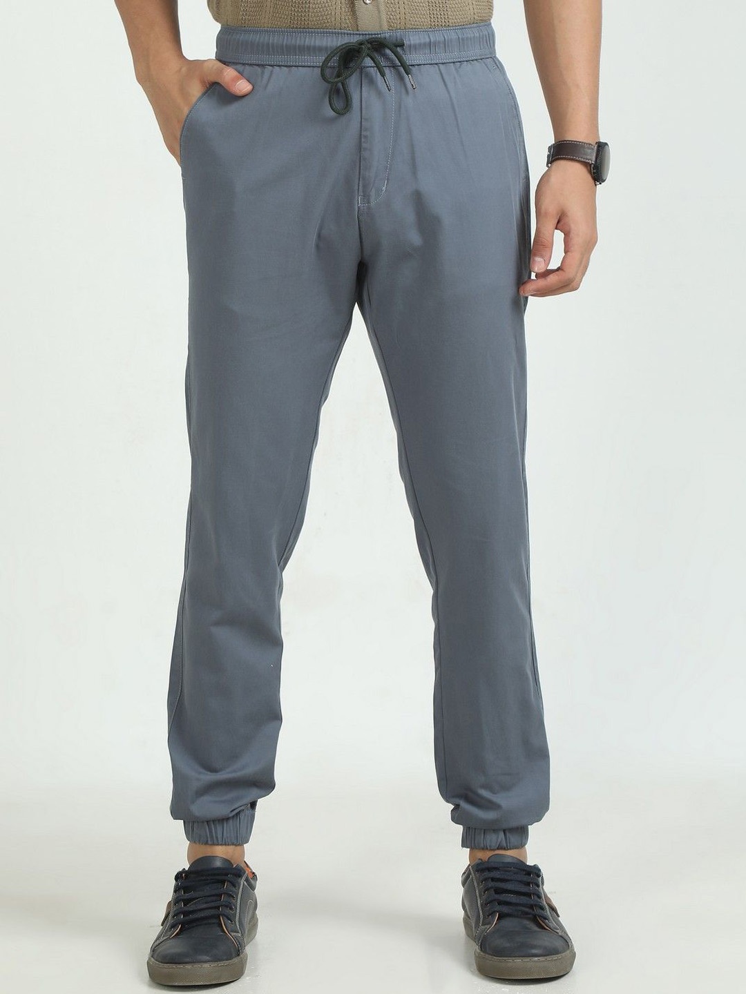 

THE BEETEL HOUSE Men Relaxed Air Joggers Trousers, Grey