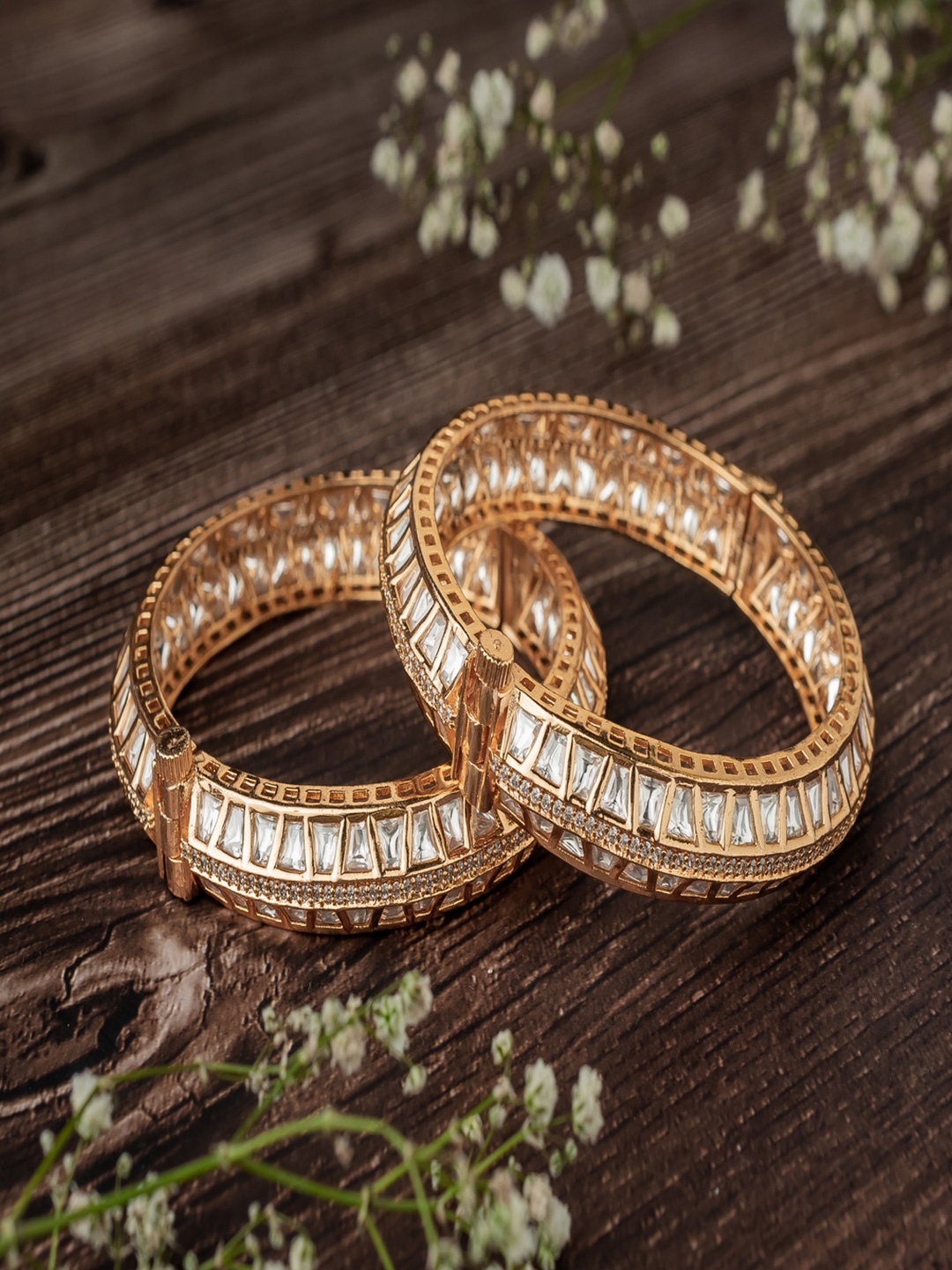 

vivinia BY VIDHI MEHRA Set Of 2 Gold-Plated Kundan Stone-Studded Bangle