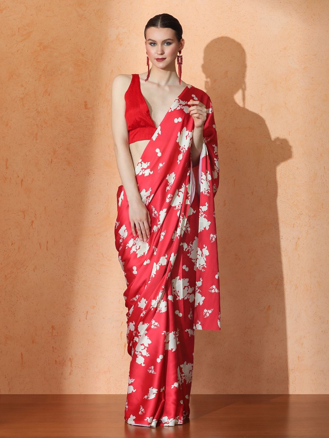 

Jaipur Kurti Floral Satin Saree, Red