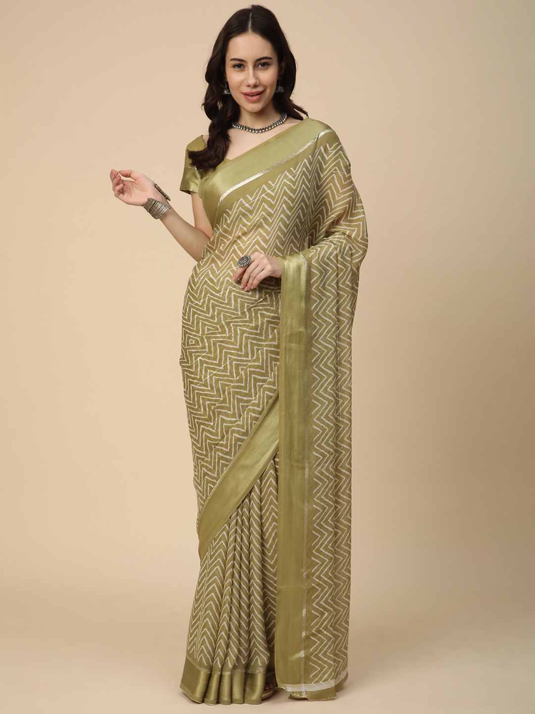 

RATAN Zari Poly Georgette Saree, Green