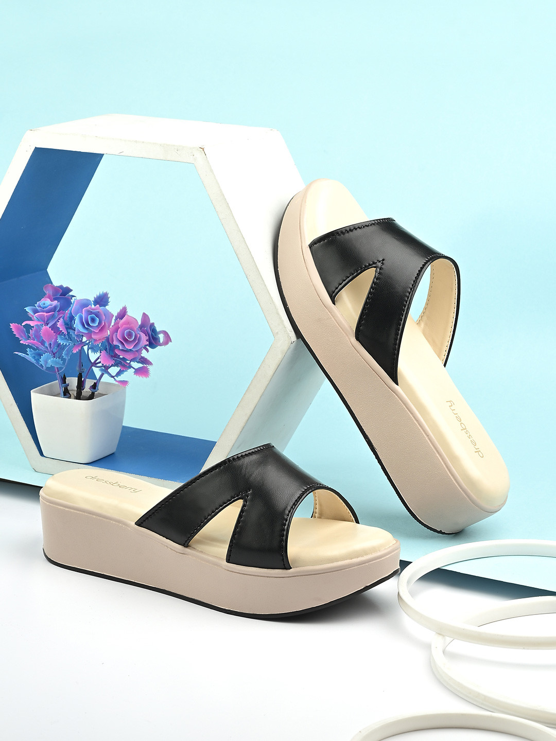

Mast & Harbour Wedge Sandals, Black