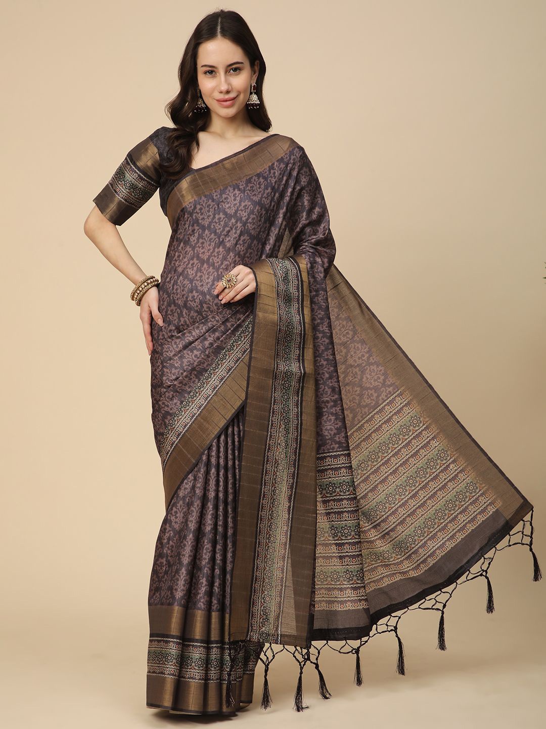 

RATAN Floral Zari Art Silk Saree, Purple