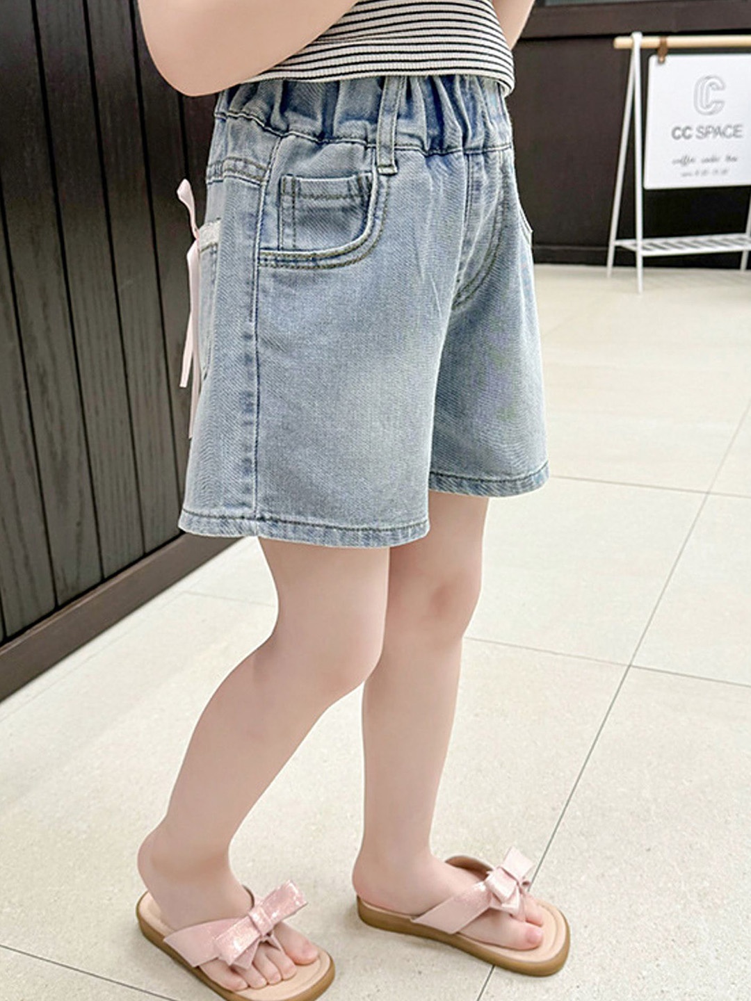 

LULU & SKY Girls Washed Denim Shorts Technology, Blue