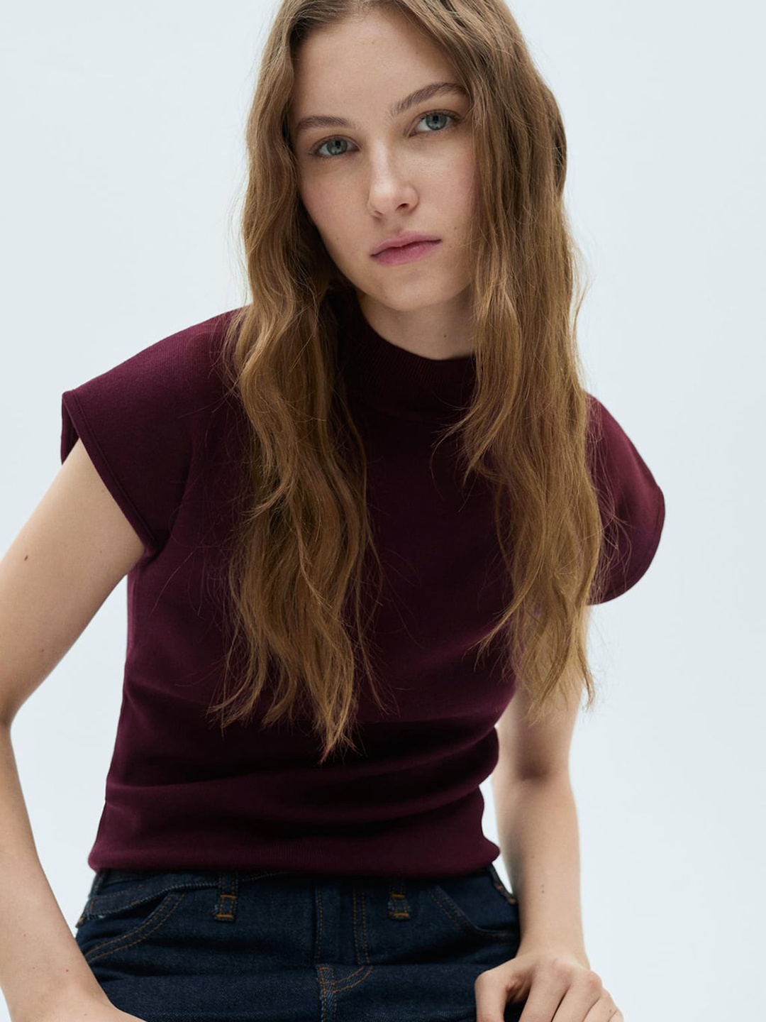

MANGO Solid Extended Sleeves Pullover, Maroon