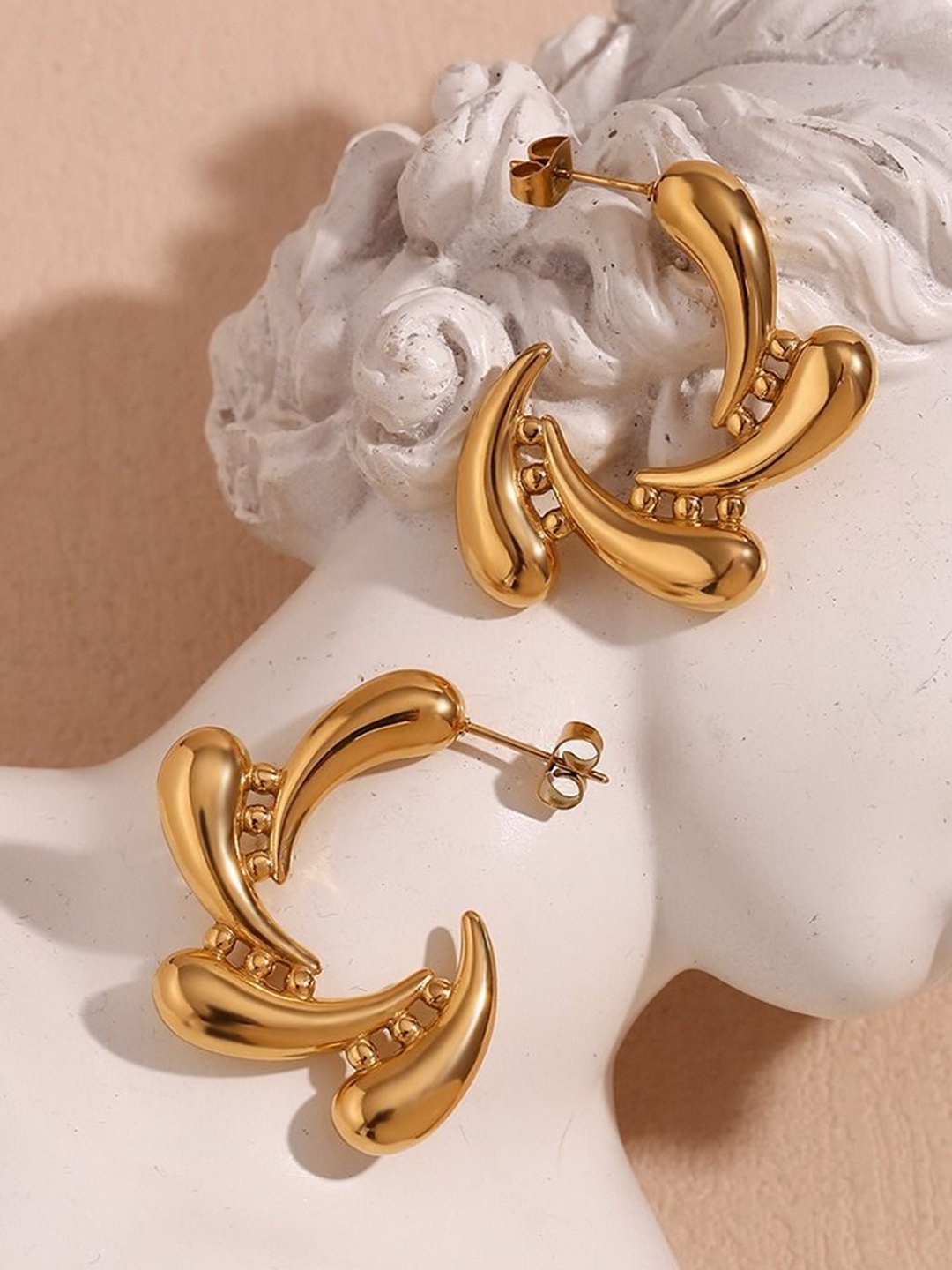 

VIEN Stainless Steel Gold-Plated Contemporary Drop Earrings
