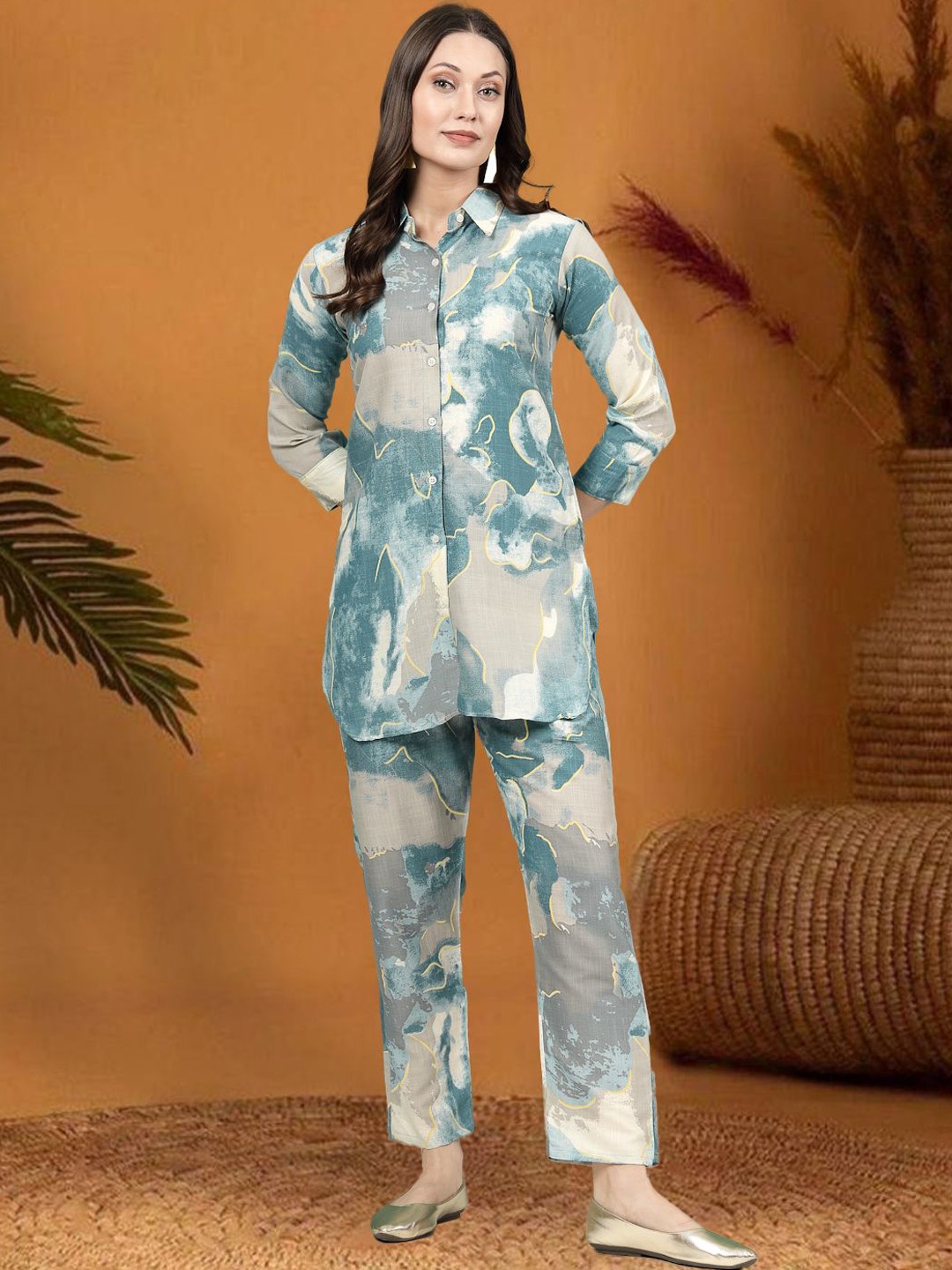 

all about you Abstract Printed Shirt Collar Shirt With Trousers, Grey
