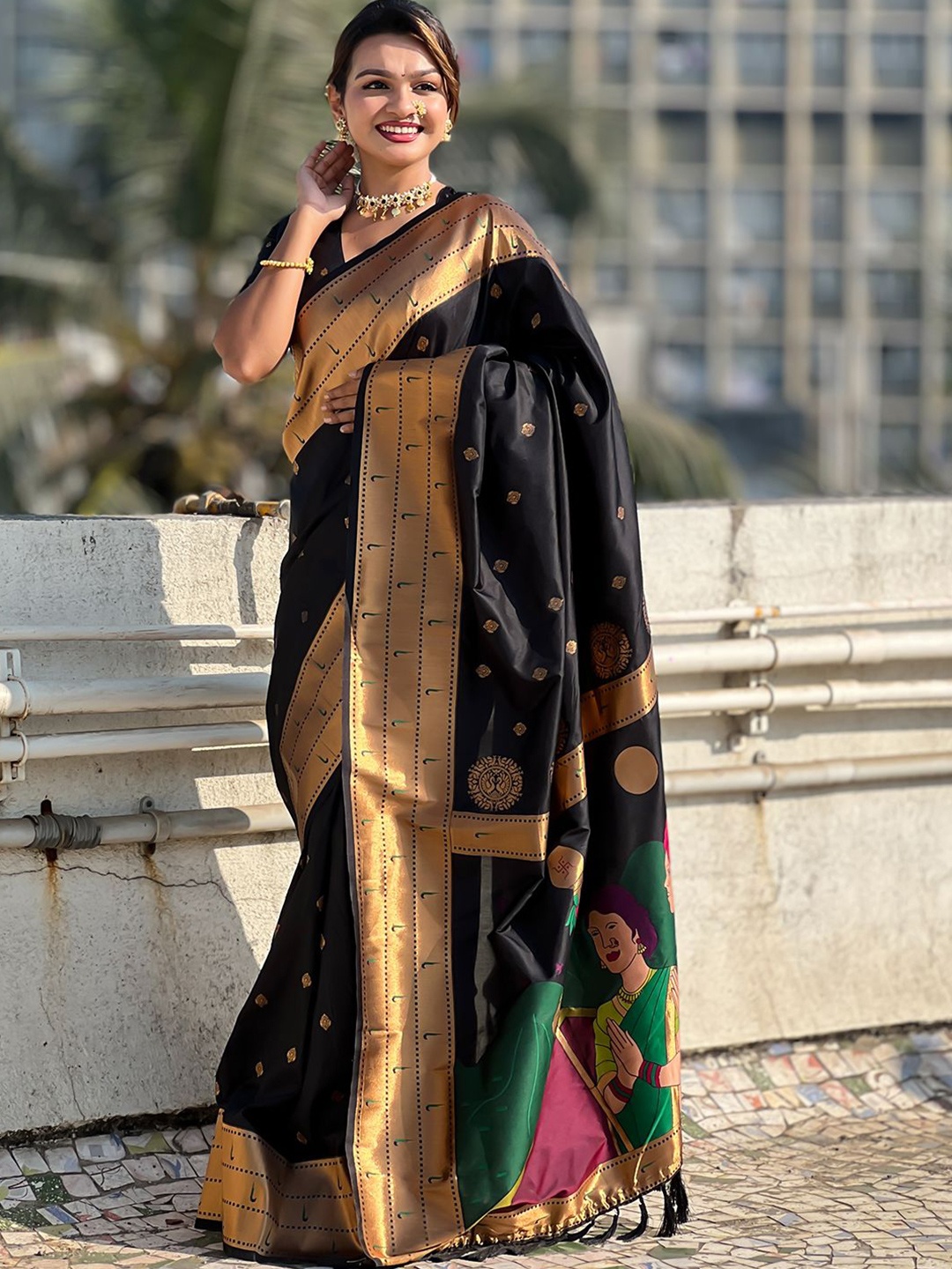 

Panzora Woven Design Zari Silk Blend Paithani Saree, Black