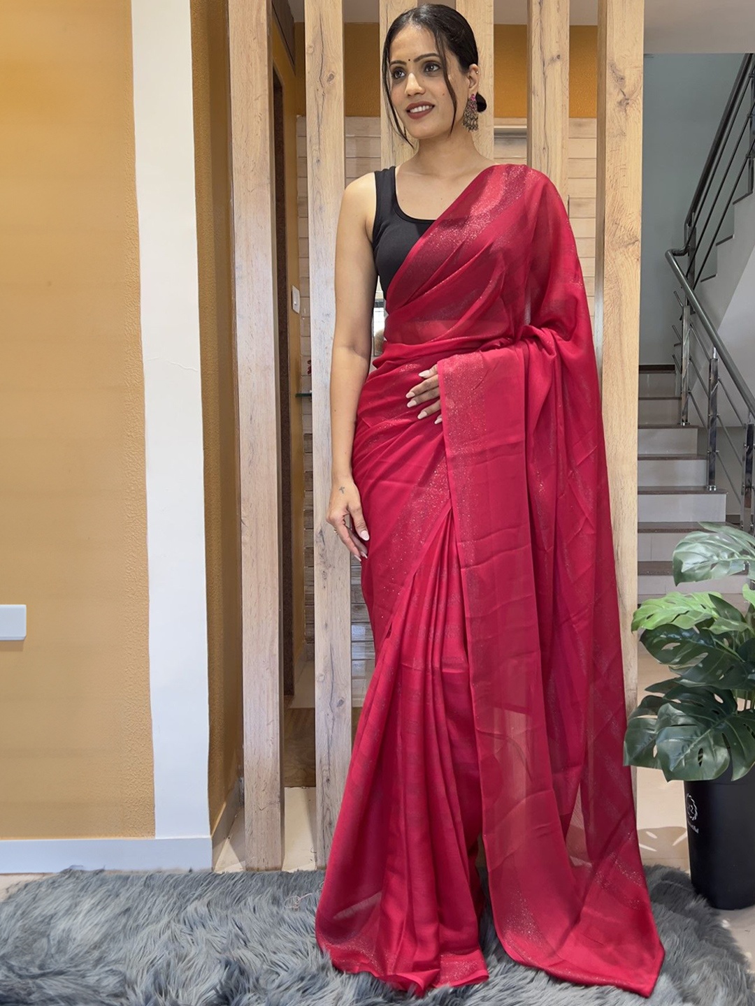

Rangtulika Ethnics Striped Poly Georgette Ready to Wear Saree, Pink