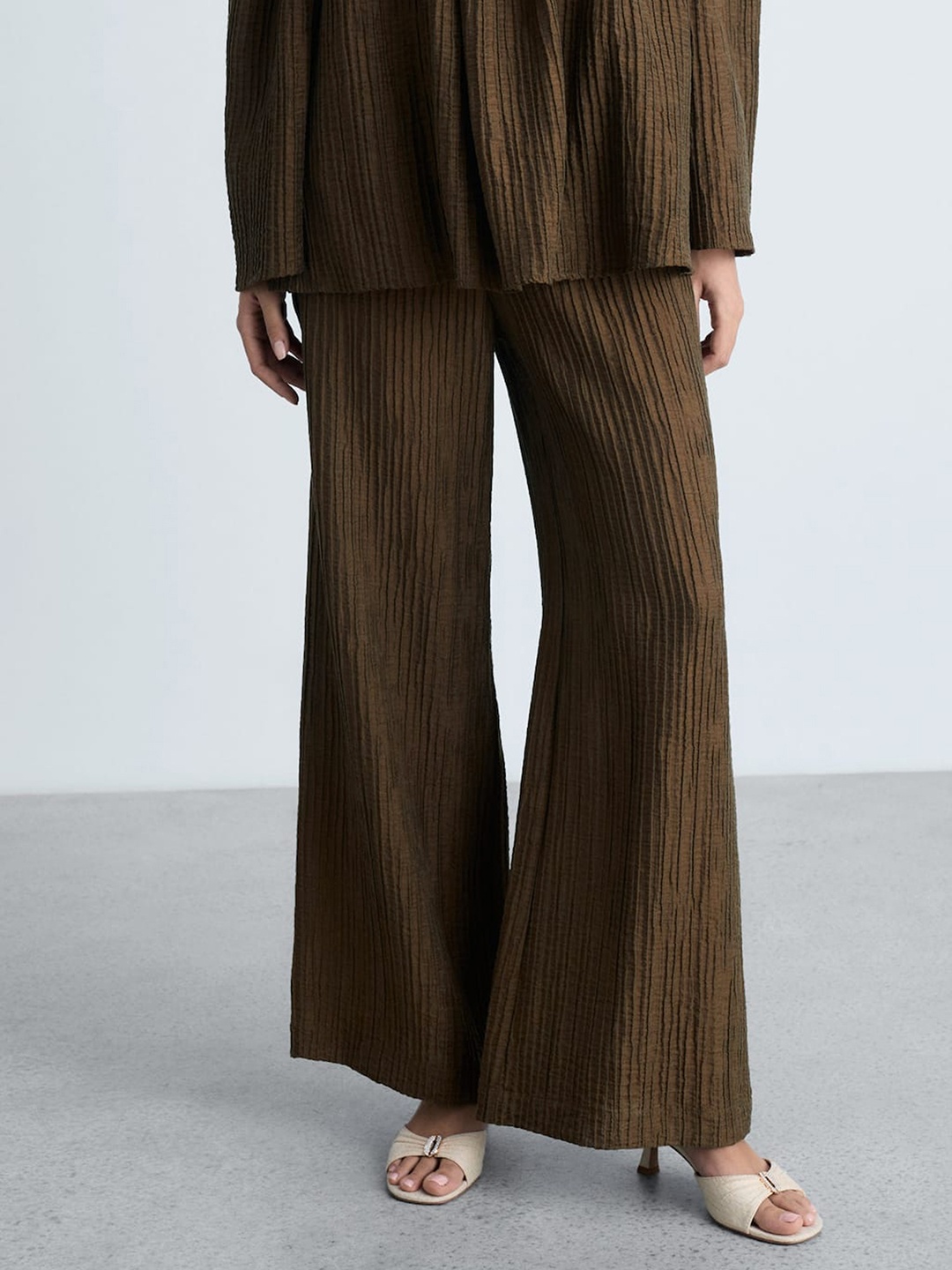 

MANGO Women Textured Flared Trousers, Brown