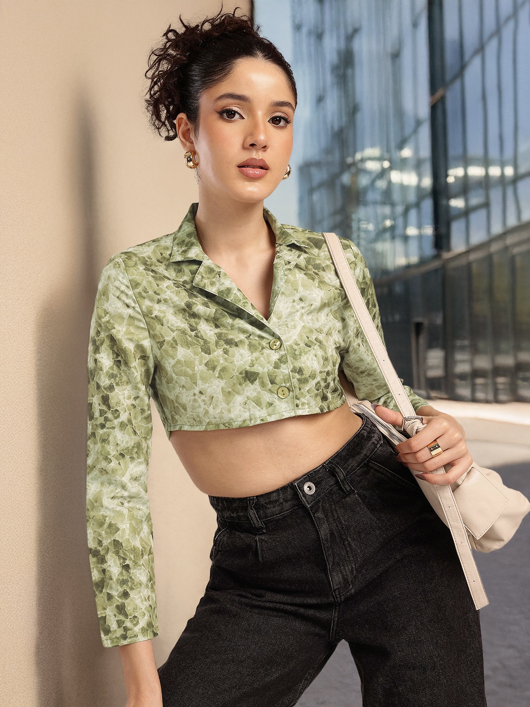 

glitchez Pixel Pop Super Crop Shirt Style Top, Green