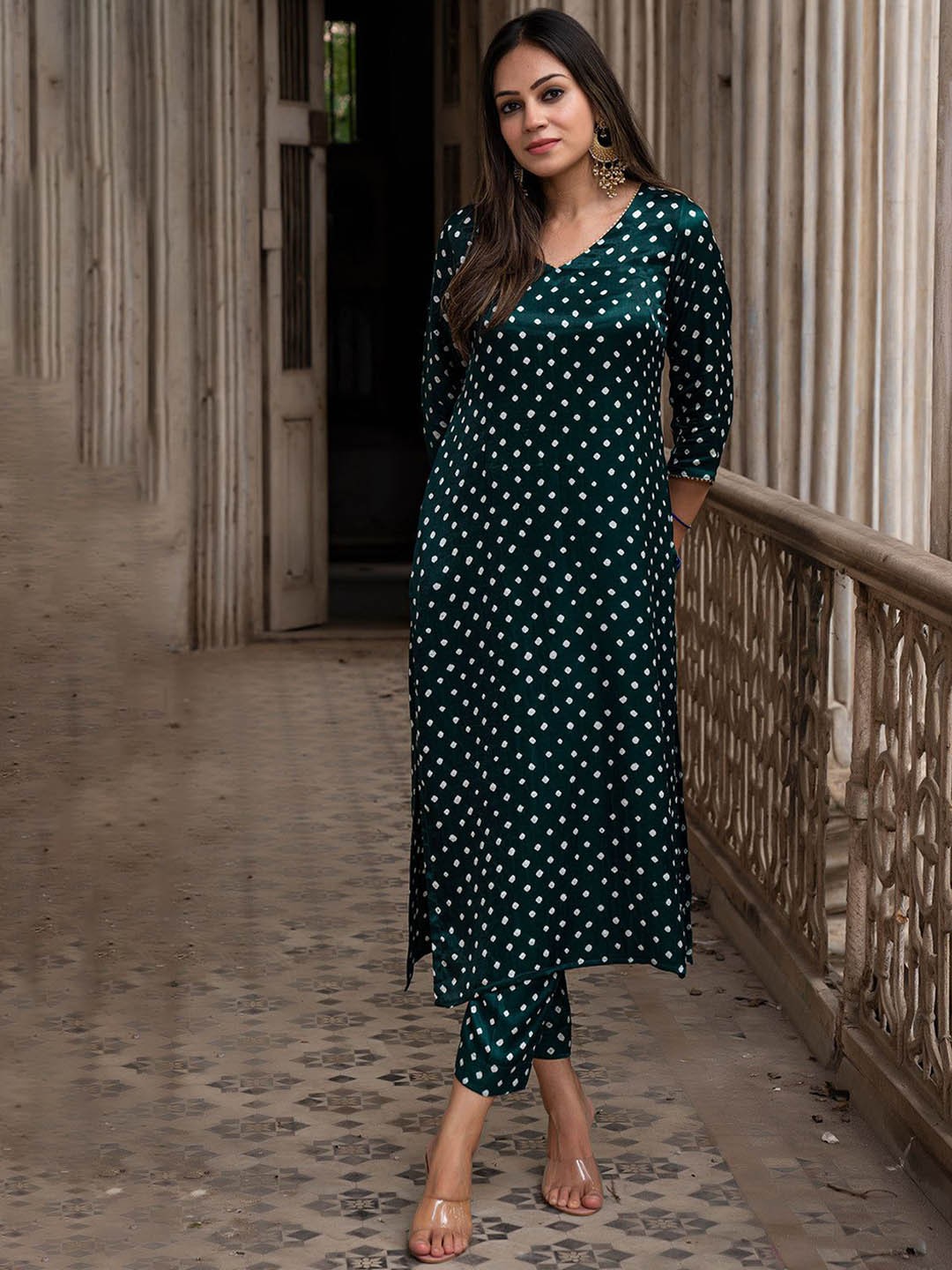 

DIVASTRI Women Ethnic Motifs Printed Regular Kurta with Trousers, Green