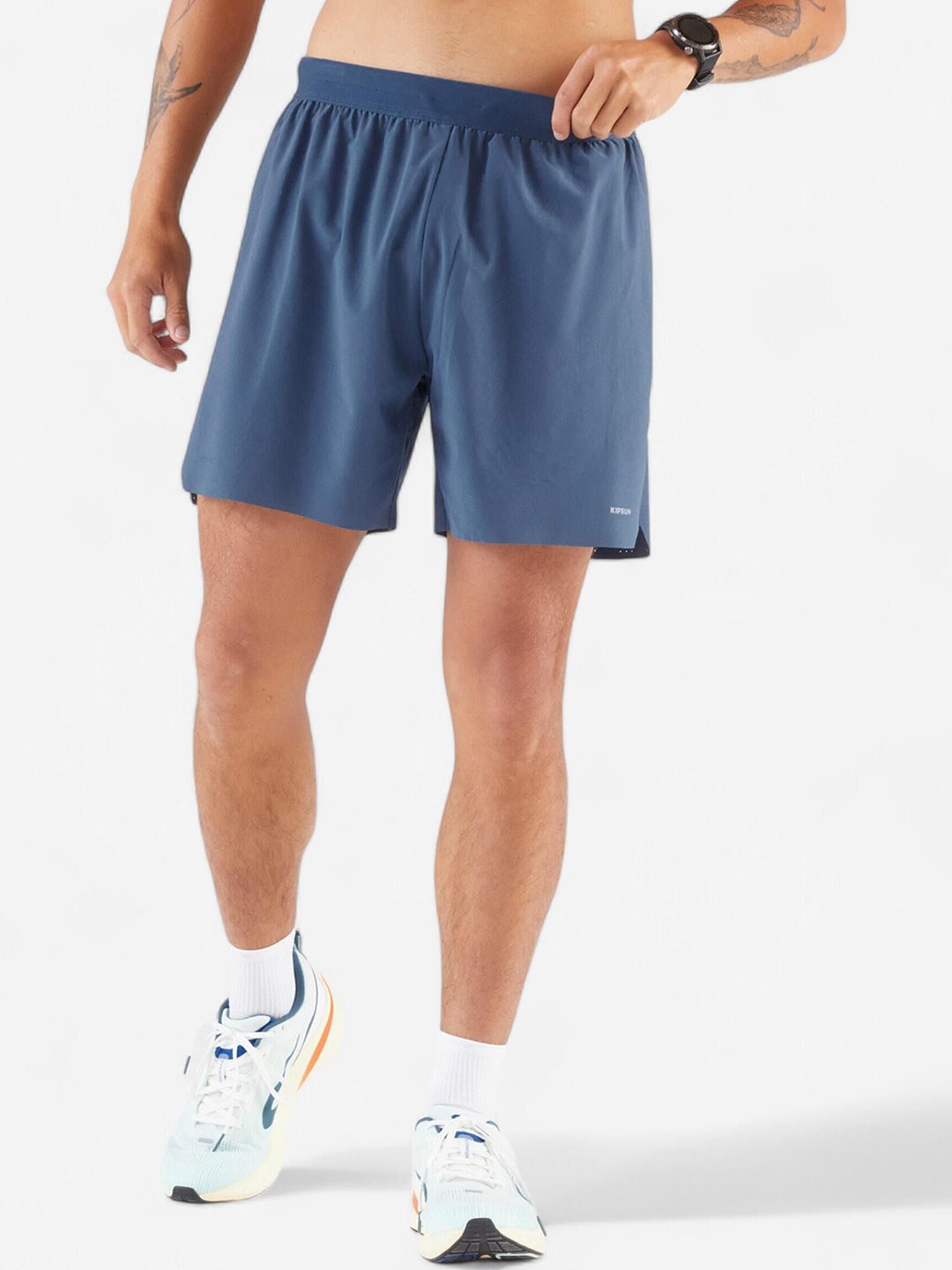 

KIPRUN By Decathlon Men Solid Quick-Dry Low-Rise Running Shorts, Blue