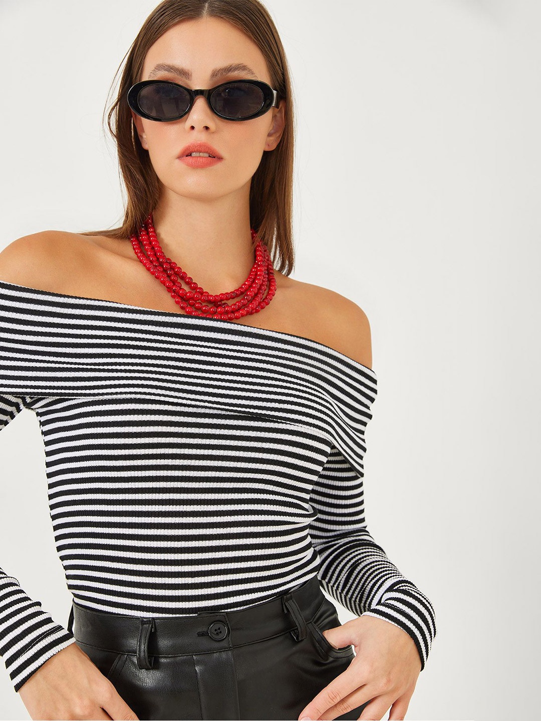 

BIANCO LUCCI Striped Off-Shoulder Cotton Bardot Top, Na