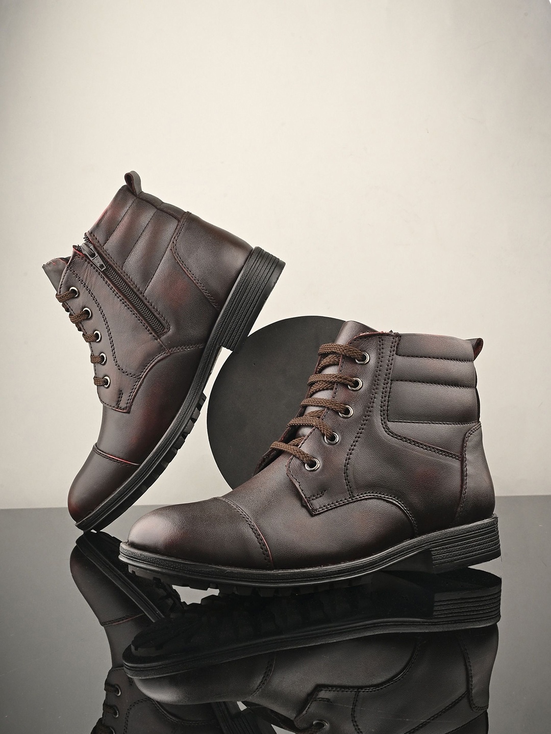 

The Roadster Lifestyle Co Men Textured Regular Boots, Brown