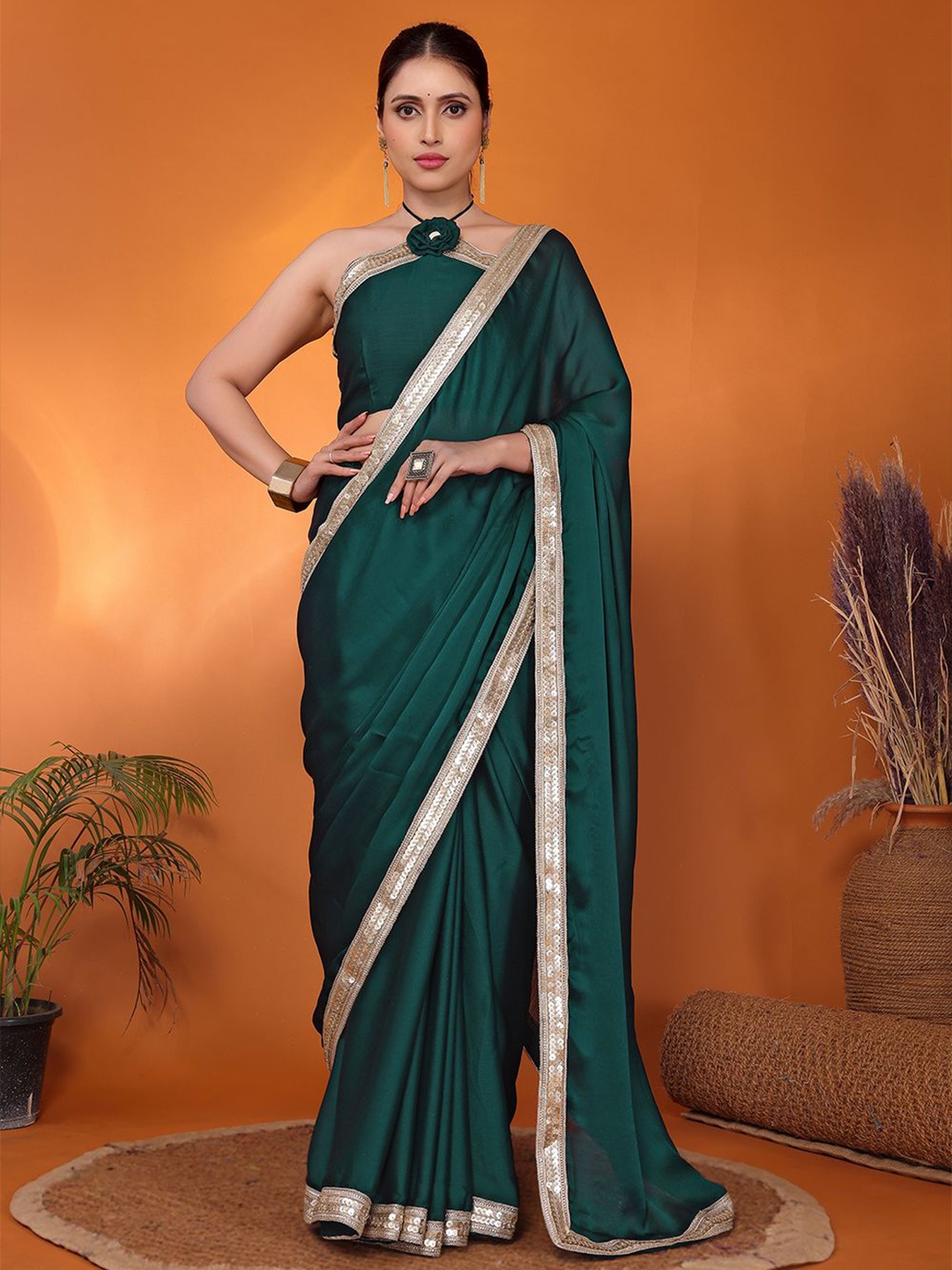 

FABMORA Embellished Sequinned Satin Saree, Green