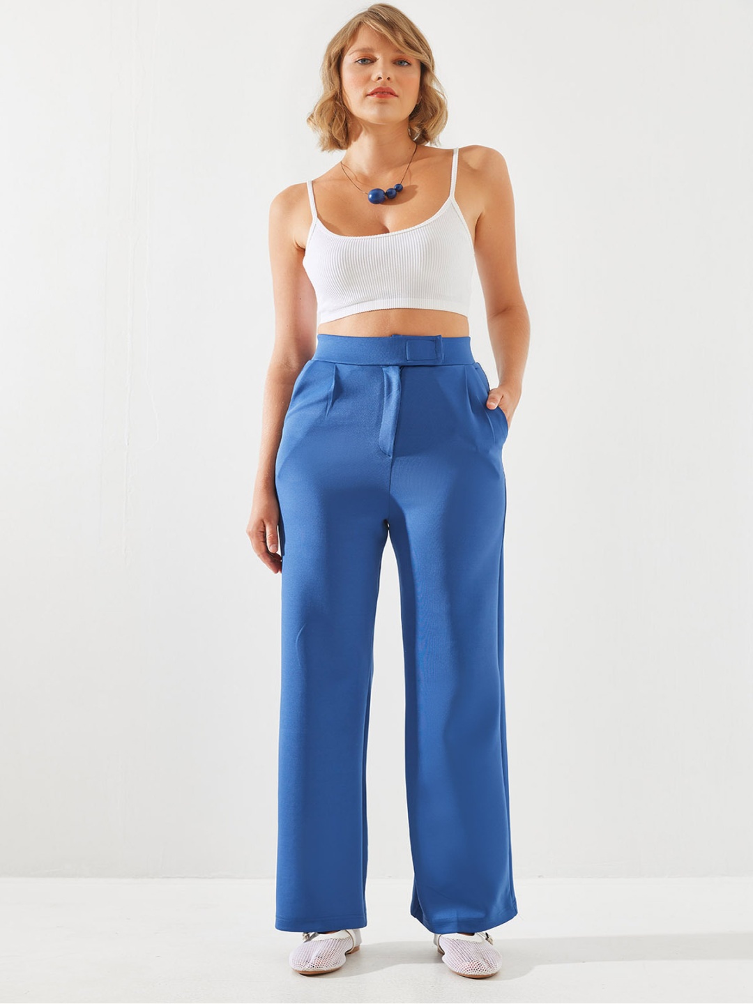 

BIANCO LUCCI Women Trousers, Na