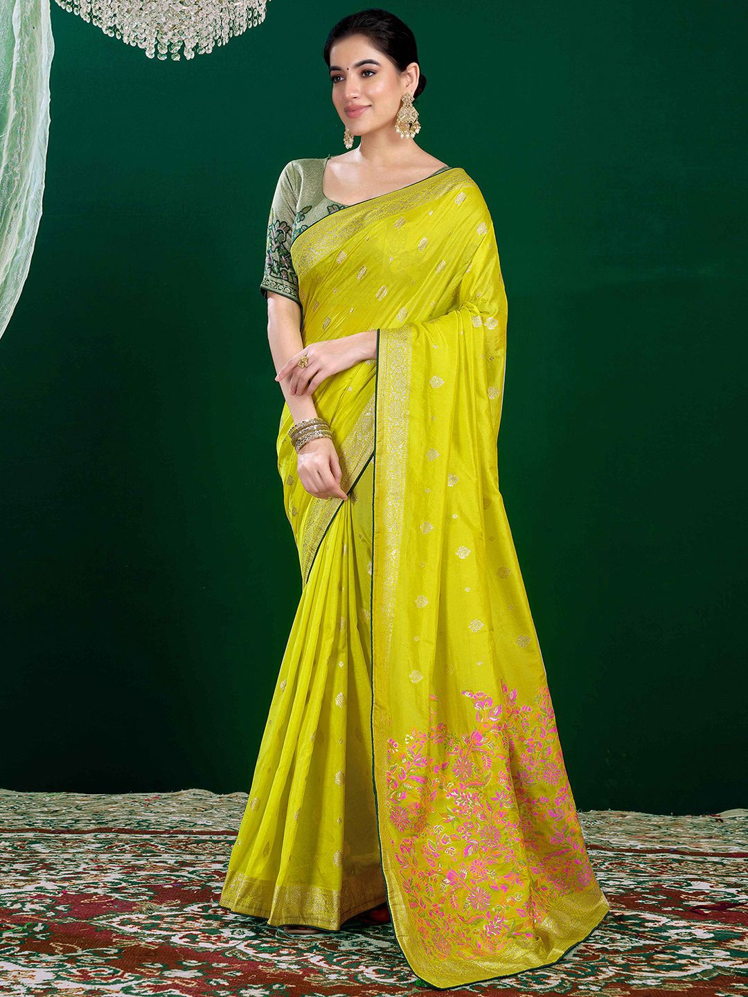 

Satrani Woven Design Zari Pure Silk Banarasi Saree, Lime green
