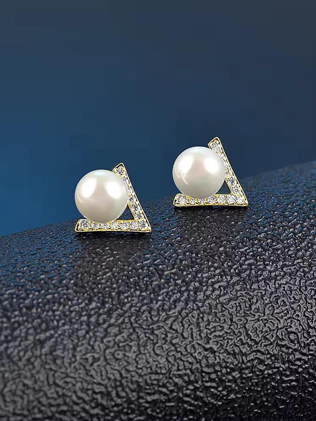 

TANLOOMS Set Of 2 Gold-Plated Contemporary Pearls Korean Studs, White
