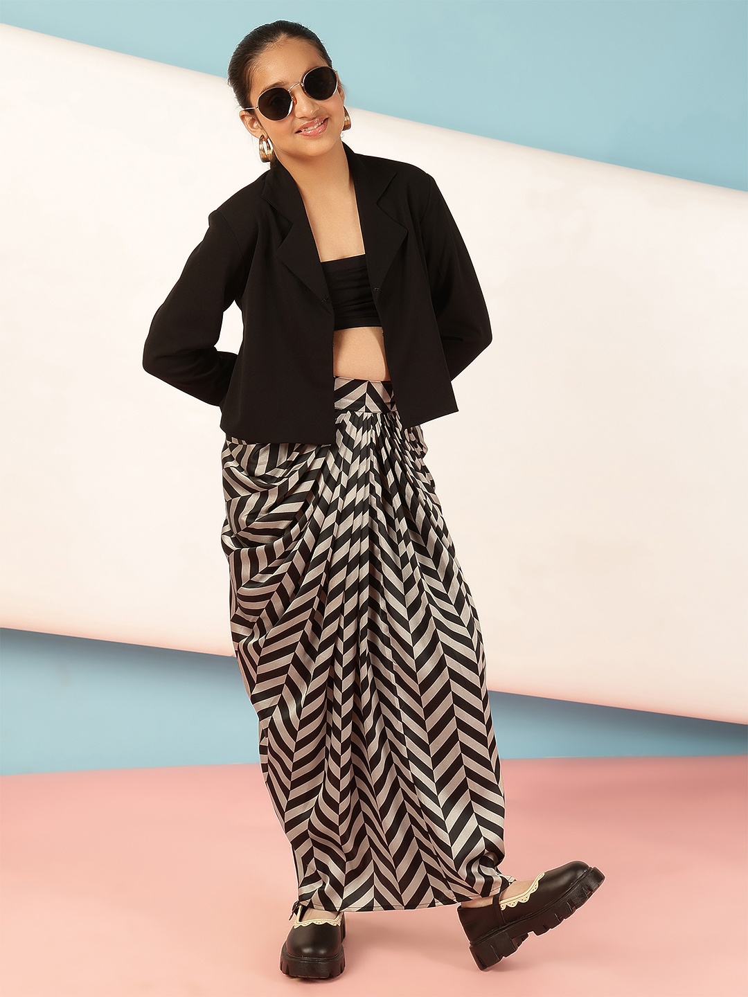 

Antheaa Printed Blazer With Skirt, Black