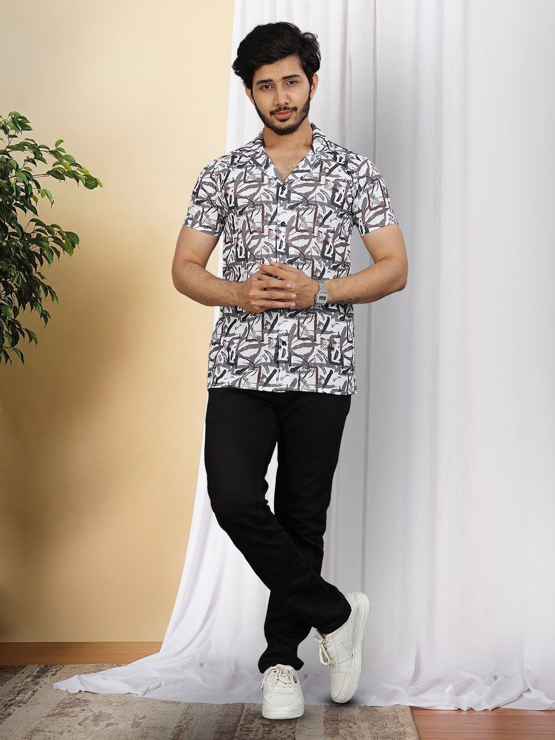 

Moda Rapido Men Original Opaque Printed Casual Shirt, Multi