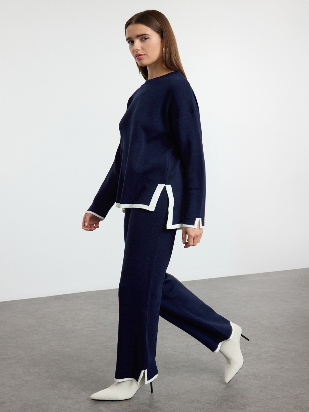 

Trendyol Round Neck Top With Trousers Co-Ords, Blue