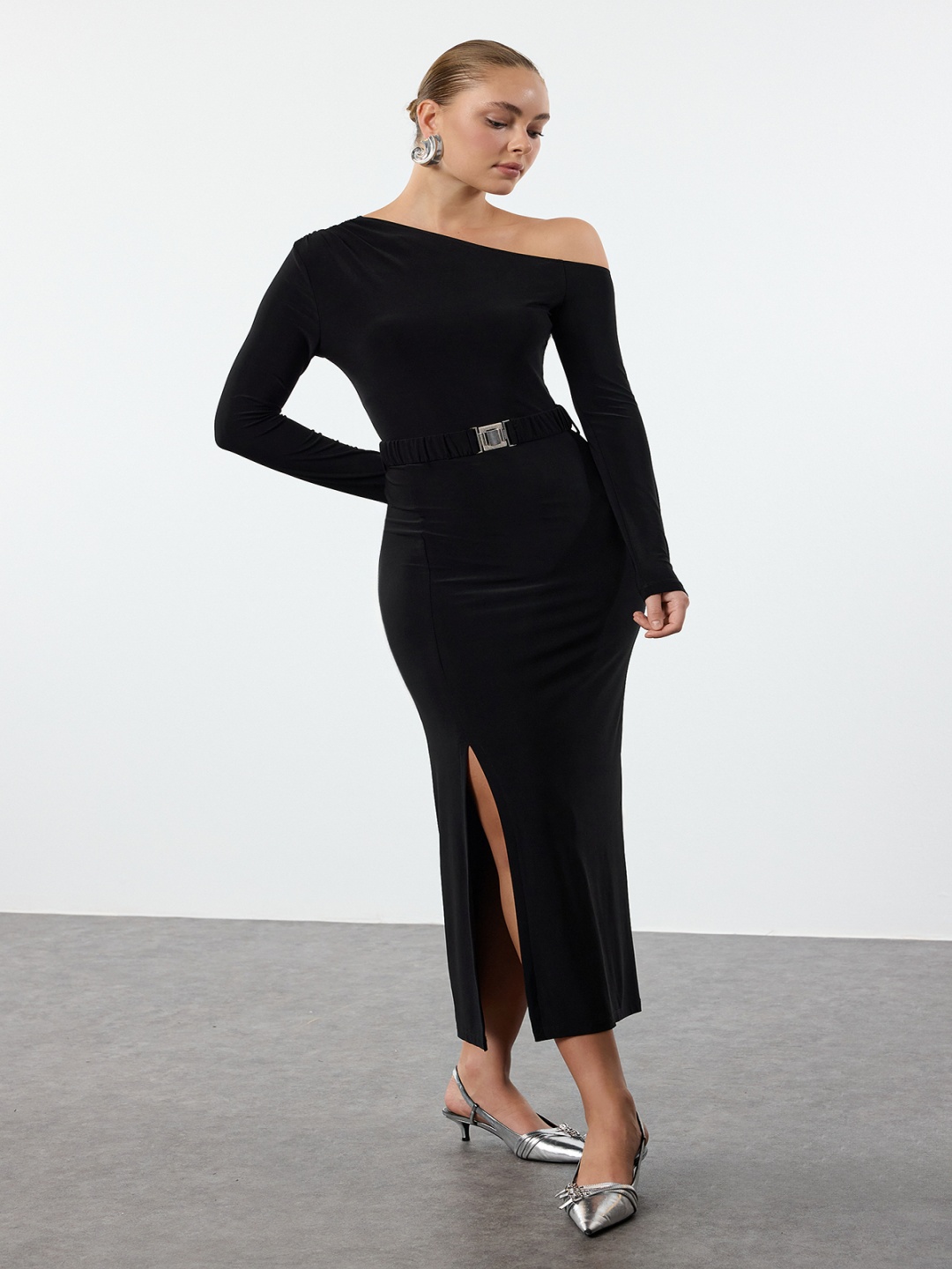 

Trendyol Off-Shoulder Bodycon Maxi Dress, Na
