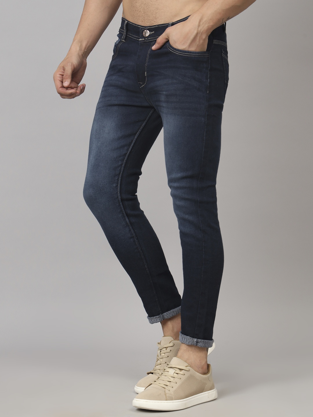 

Moda Rapido Men Classic Straight Fit Light Fade Jeans, Blue