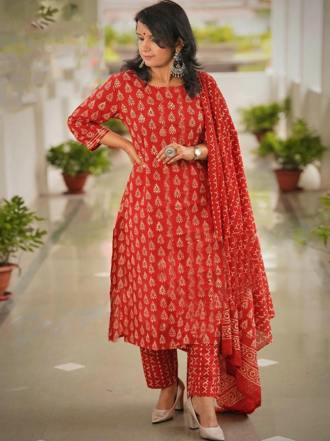 

KALINI Women Ethnic Motifs Printed Regular Kurta with Trousers & With Dupatta, Red